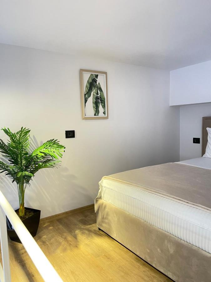 Duplex Lungomare Suites فلورا المظهر الخارجي الصورة