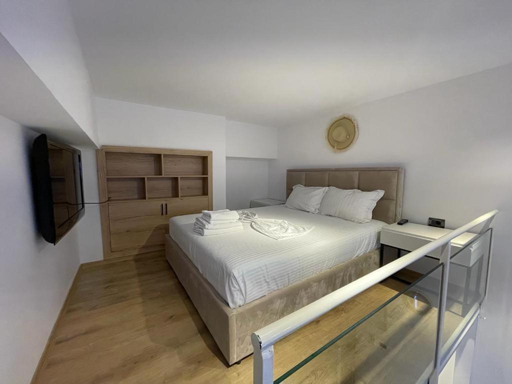 Duplex Lungomare Suites فلورا المظهر الخارجي الصورة