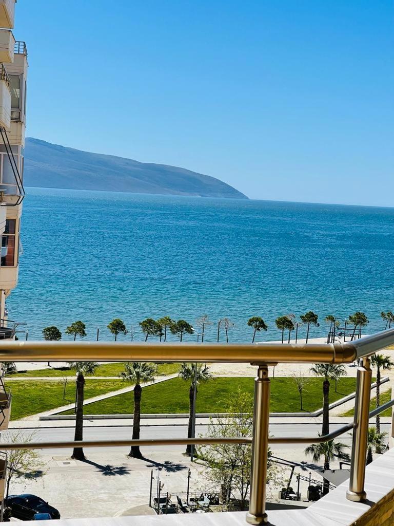 Duplex Lungomare Suites فلورا المظهر الخارجي الصورة