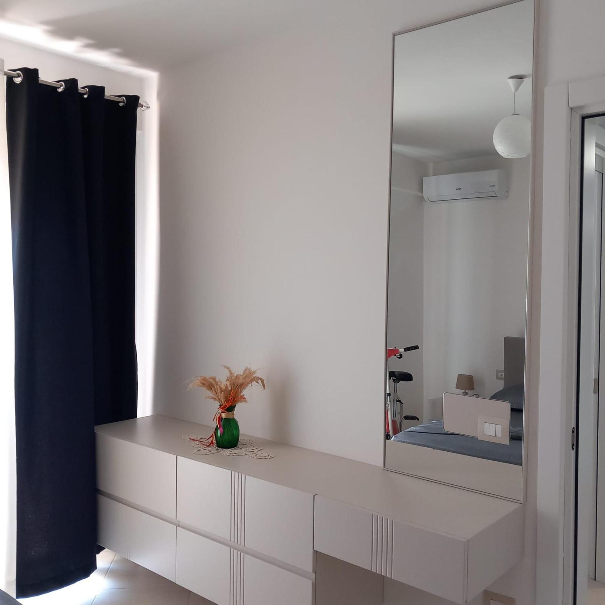 Duplex Lungomare Suites فلورا الغرفة الصورة